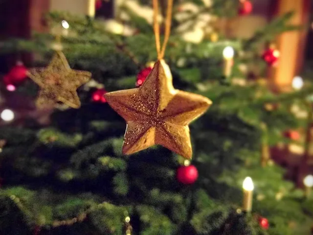 transform-your-space-this-year-with-flocked-artificial-christmas-trees-that-add-a-touch-of-magic